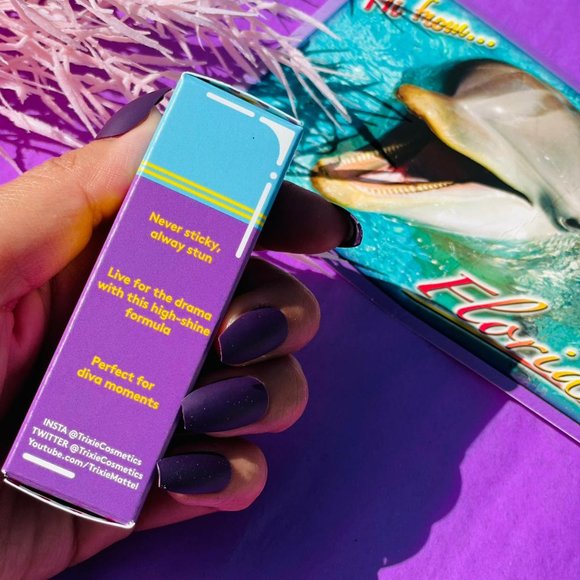 Trixie Back to the Fuchsia - PRISM Gloss 💜 💜 - Picture 3 of 7